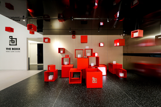 2044086913.jpg 2044086913.jpg