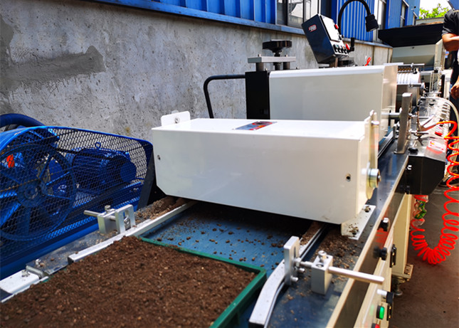 内f83833a4832fe_副本.jpg 内f83833a4832fe_副本.jpg