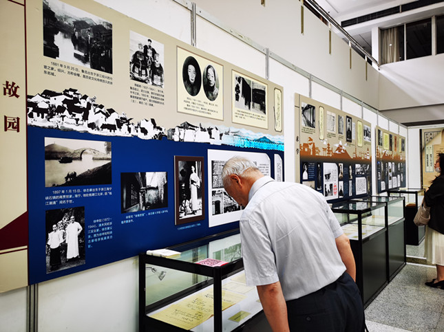 内  84d005196b4a56e2_副本.jpg