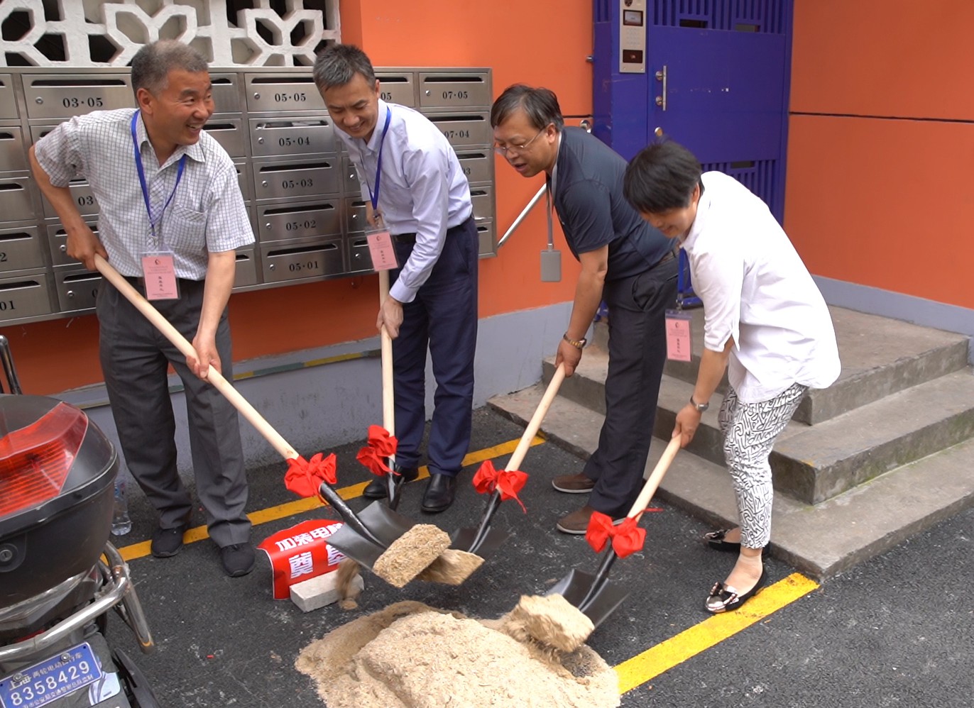 JINBAO - 日暮里.00_00_04_14.静止002_WPS图片.jpg JINBAO - 日暮里.00_00_04_14.静止002_WPS图片.jpg