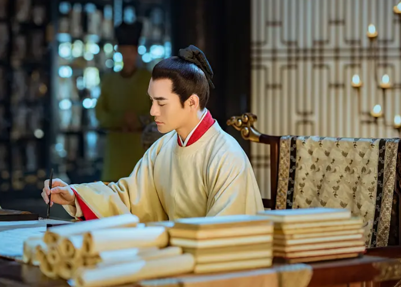 王凯2.png 王凯2.png