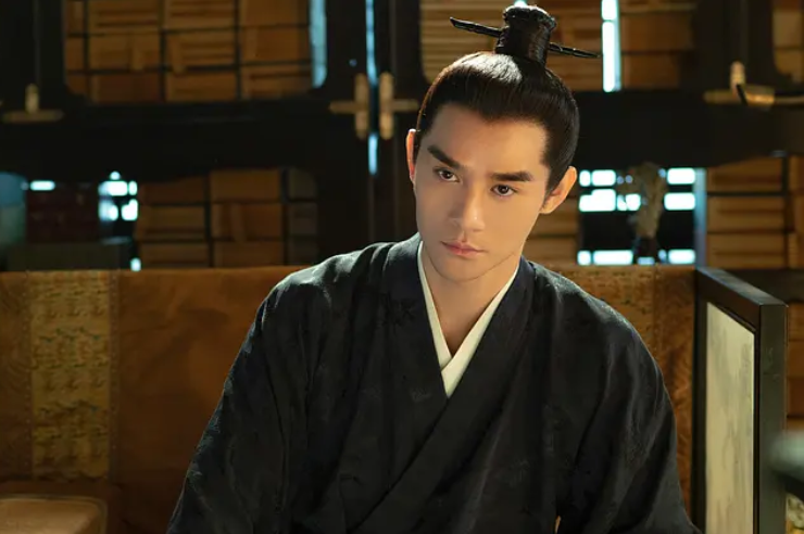 王凯4.png 王凯4.png