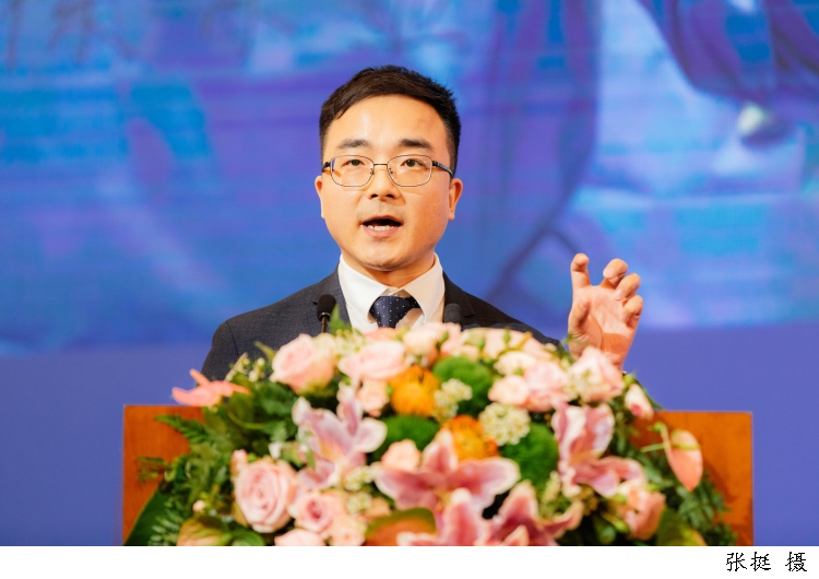 2958633_w750.jpg 2958633_w750.jpg