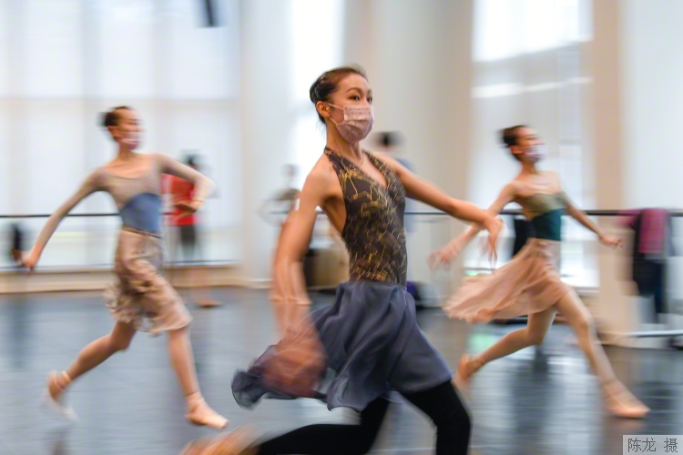 small.jpg?key=beb5080b9wxada5f438b1fe8a6380df2e4a98a7ba6737c8d60 small.jpg?key=beb5080b9wxada5f438b1fe8a6380df2e4a98a7ba6737c8d60